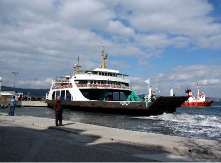 Çanakkale'de Deniz Ulaşımı Başladı