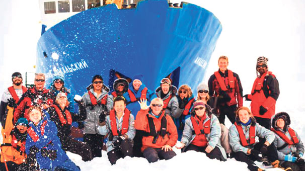 Academik Shokalskiy&#039;de Bekleyiş Sürüyor