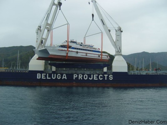 Marmaris’in deniz otobüsü ‘Aegean Cat’ geldi