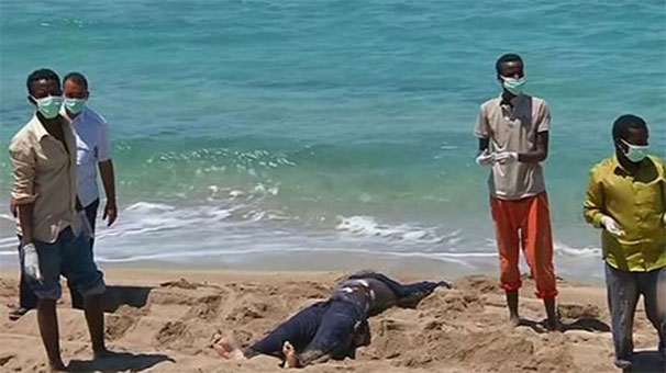 Kıyıya Çıkartılan Cesetler Hala Sahilde