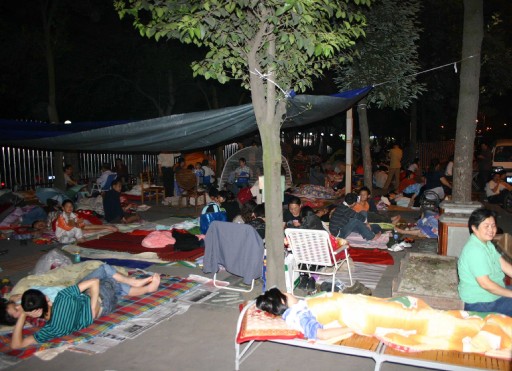 Artçı Depremde 70 bin Ev Yıkıldı