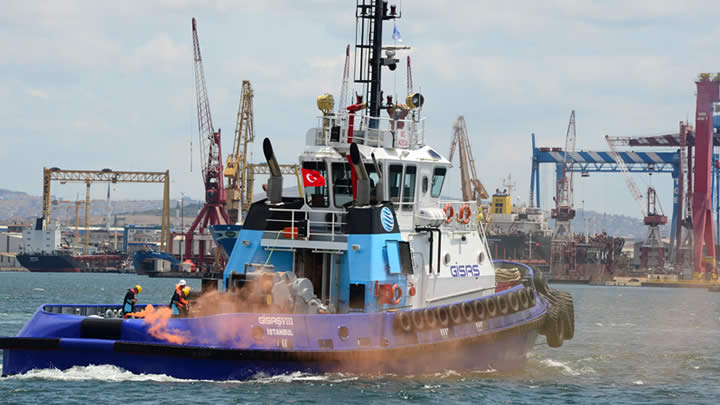 8 çöp toplama teknesi denize indirildi