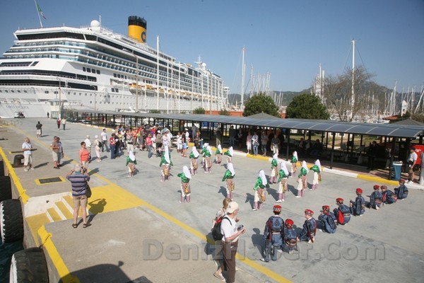 Costa Pacifica, Marmaris&#039;e Merhaba Dedi