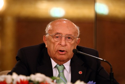 Demirel: "Ülkenin sorunu terör değil"