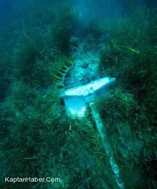 Tekneler Demir Attı, Çayırlar Yok Oldu