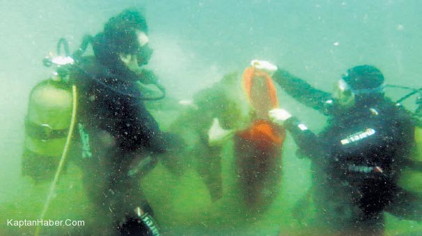 Denizde yaşayanlar kirliliğin mimarı