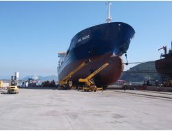 Denize İnmeden Karaya Oturdu