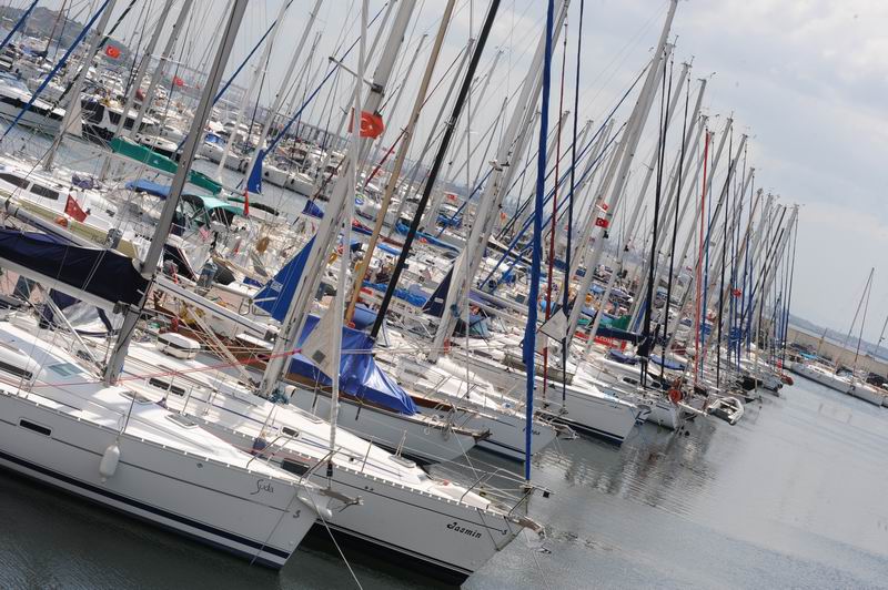 Denize Ayağını Sokmayan Bakanlık Kalmadı