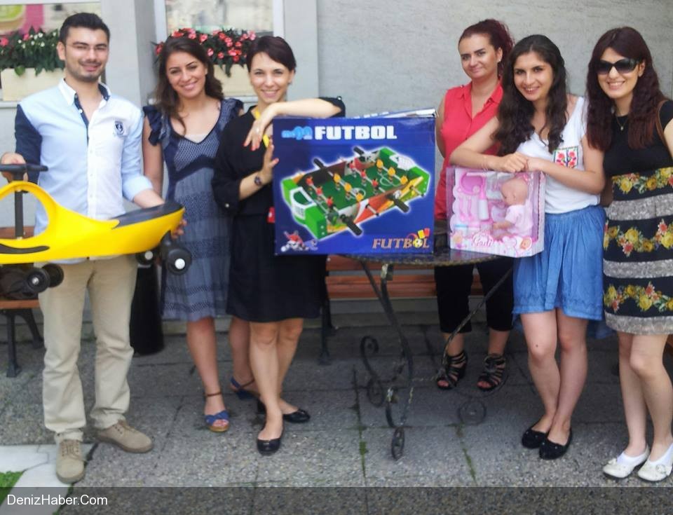 Oyuncağını alan işe geldi