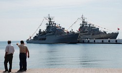 Deniz Harp Okulu öğrencileri Sinop&#039;ta