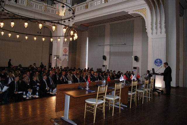 Denizcilik ve Deniz Hukuku Kongresi Başladı