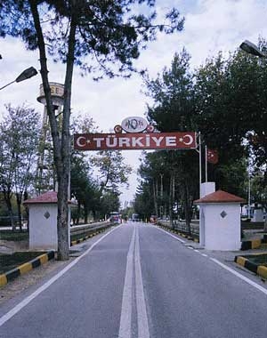 Edirne sınırda kaçak operasyonu