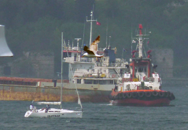 EKATERINA Boğaz girişinde arızalandı