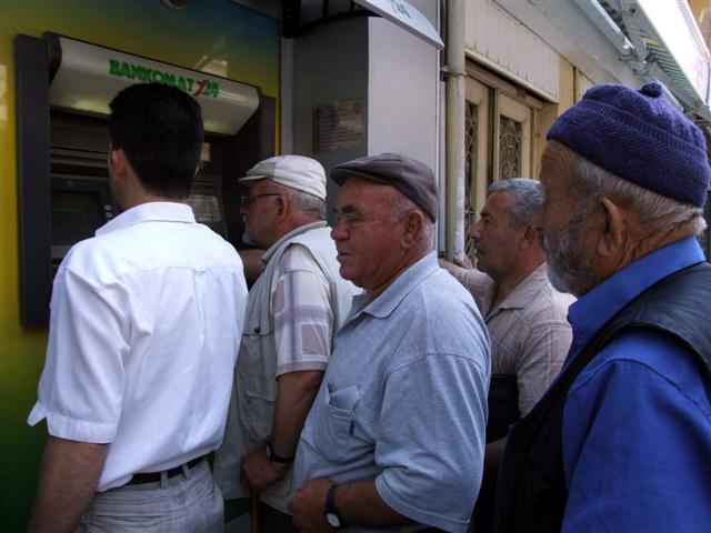 Emekliler Bürokrasiden Kurtuluyor