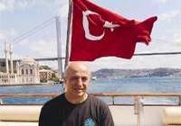 312 Gün Boyunca 3 Köpekbalığı Yedi !