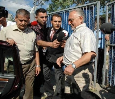 Eski Deniz Kuvvetleri Komutanı Tahliye Oldu