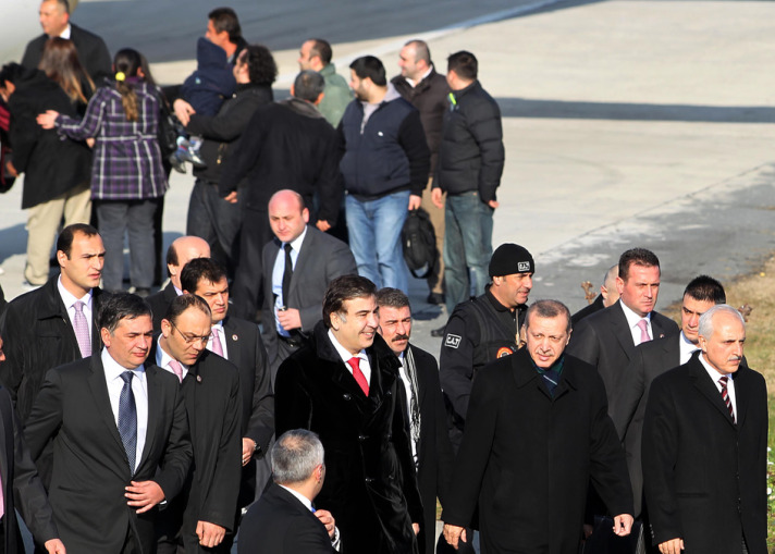 Erdoğan&#039;dan Şaakaşvili&#039;ye teşekkür