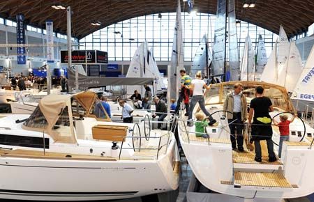 Dubai’de Lüks Yat Fuarına Katılım Arttı