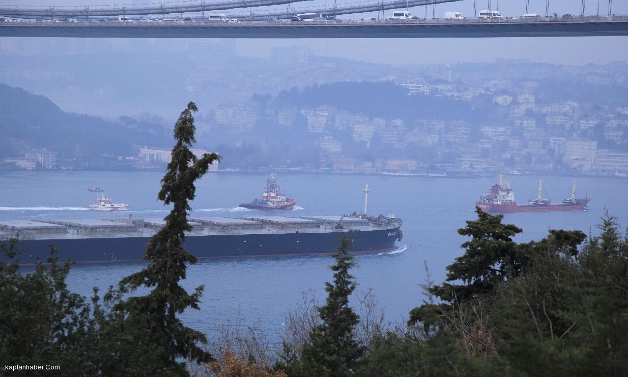 M/V Fahri Ekşioğlu Gemisi Boğazda Arıza Yaptı
