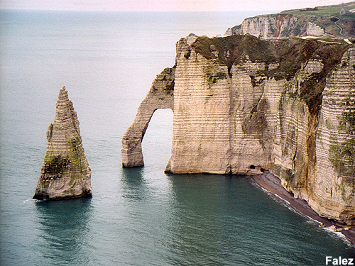 Falezlerdeki Ceset Bulundu