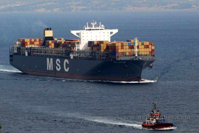 MSC FAUSTINA Boğazı kapattı