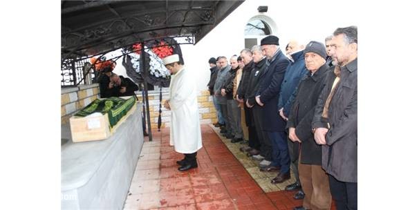 Abhazya&#039;da Ölü Bulunan Türk Balıkçı Toprağa Verildi