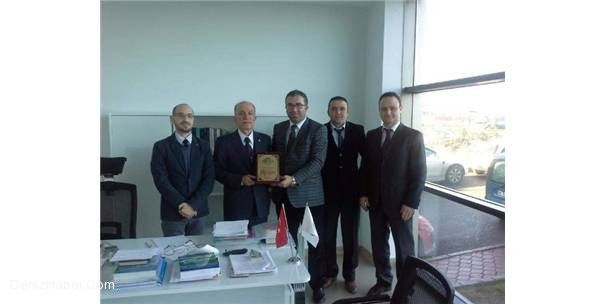 Gemi Mühendisleri Odası Prof. Dr. Orhan Durgun&#039;a Plaket Verdi