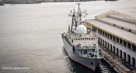 Rus İstihbarat Gemisi Küba&#039;ya Demir Attı
