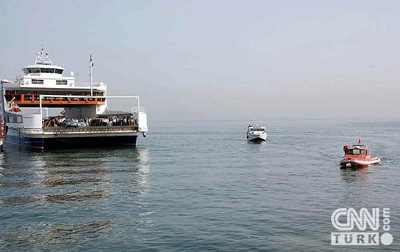 Yalova&#039;da Araç, Feribottan Denize Düştü
