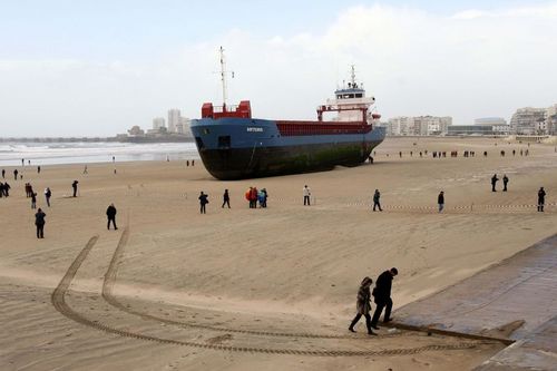 İngiltere ve Fransa Fırtınadan Felç