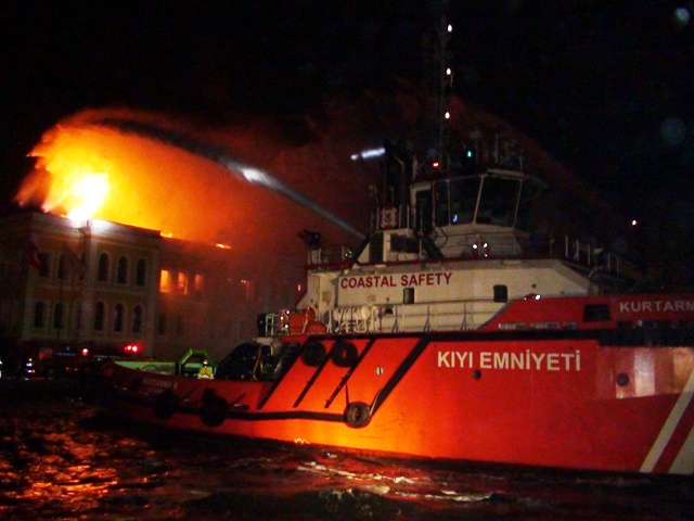 Galatasaray Yangınından Fotoğraflar