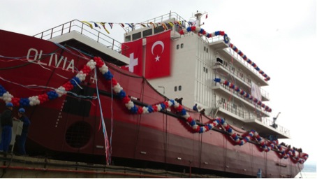 Gelibolu Tersanesi, M/V OLIVIA'yı Suya İndirdi