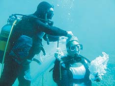 Dünyada ilk biz yaptık: Sualtında gelin başı...