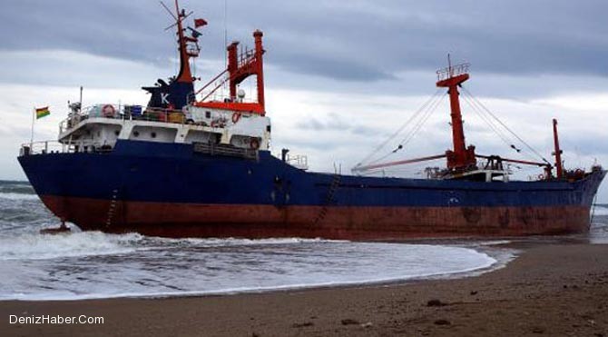 Suriye Bandıralı Gemi Karaya Oturdu