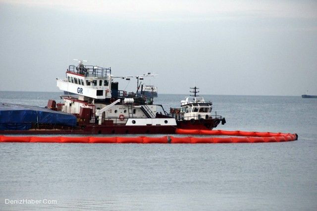 Samsun&#039;da Karaya Oturan Geminin Akaryakıtı Boşaltılıyor
