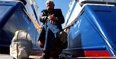 Yunanistan’da genel grev hayatı felç etti