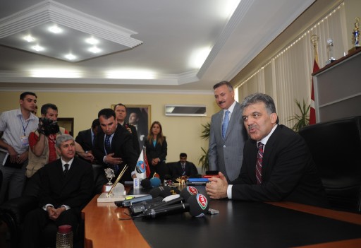 Gül: &quot;Denetleyeceğiz, Tedirgin Olmayın&quot;