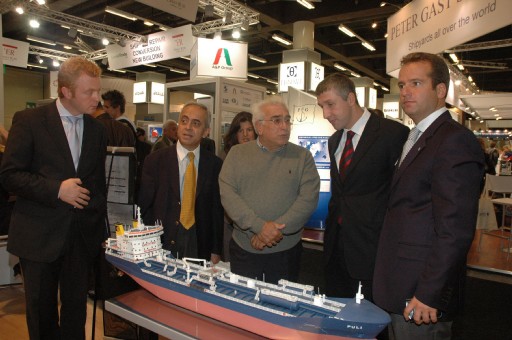 Türk Tersaneciliği Hamburg&#039;da Görücüde