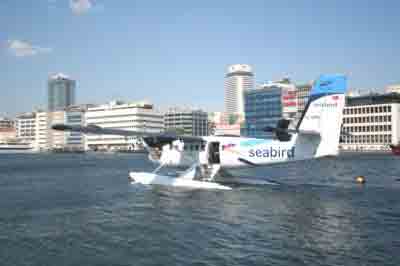 Bakan Yıldırım İzmir'e Hava Taksiyi Tanıttı