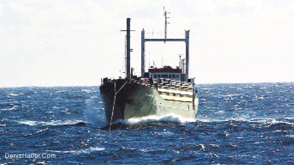 Kaçakçılar bir gemiden 1 milyon dolar kazanıyor