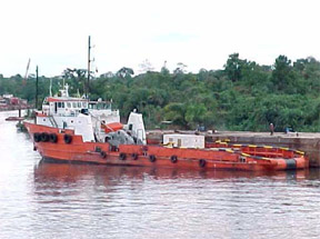 Nijerya'da Gemi Kaçırıldı