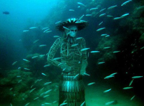 Yüzerken Bu Heykellerle Karşılaşabilirsiniz..