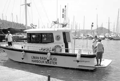 Göcek&#039;i kurtaracak gemi geldi