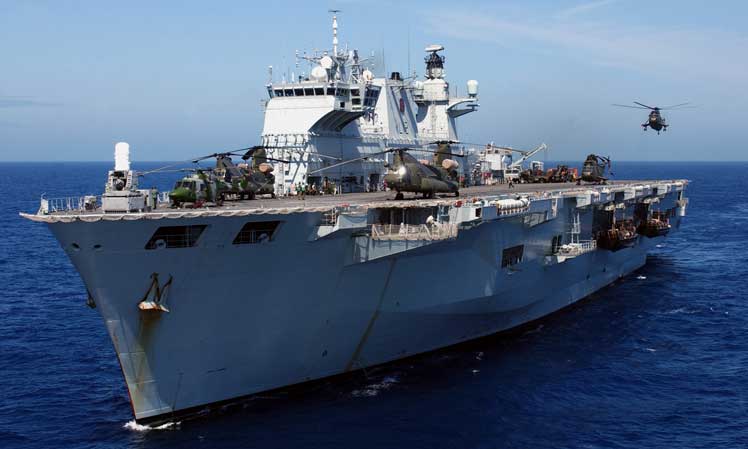 İngiliz Savaş Gemileri Kuşadası&#039;nda