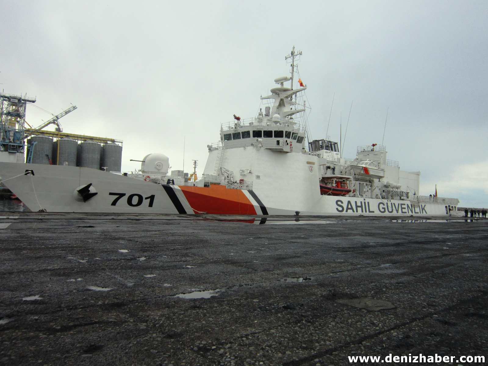 Hopa Limanının Dost Misafiri...