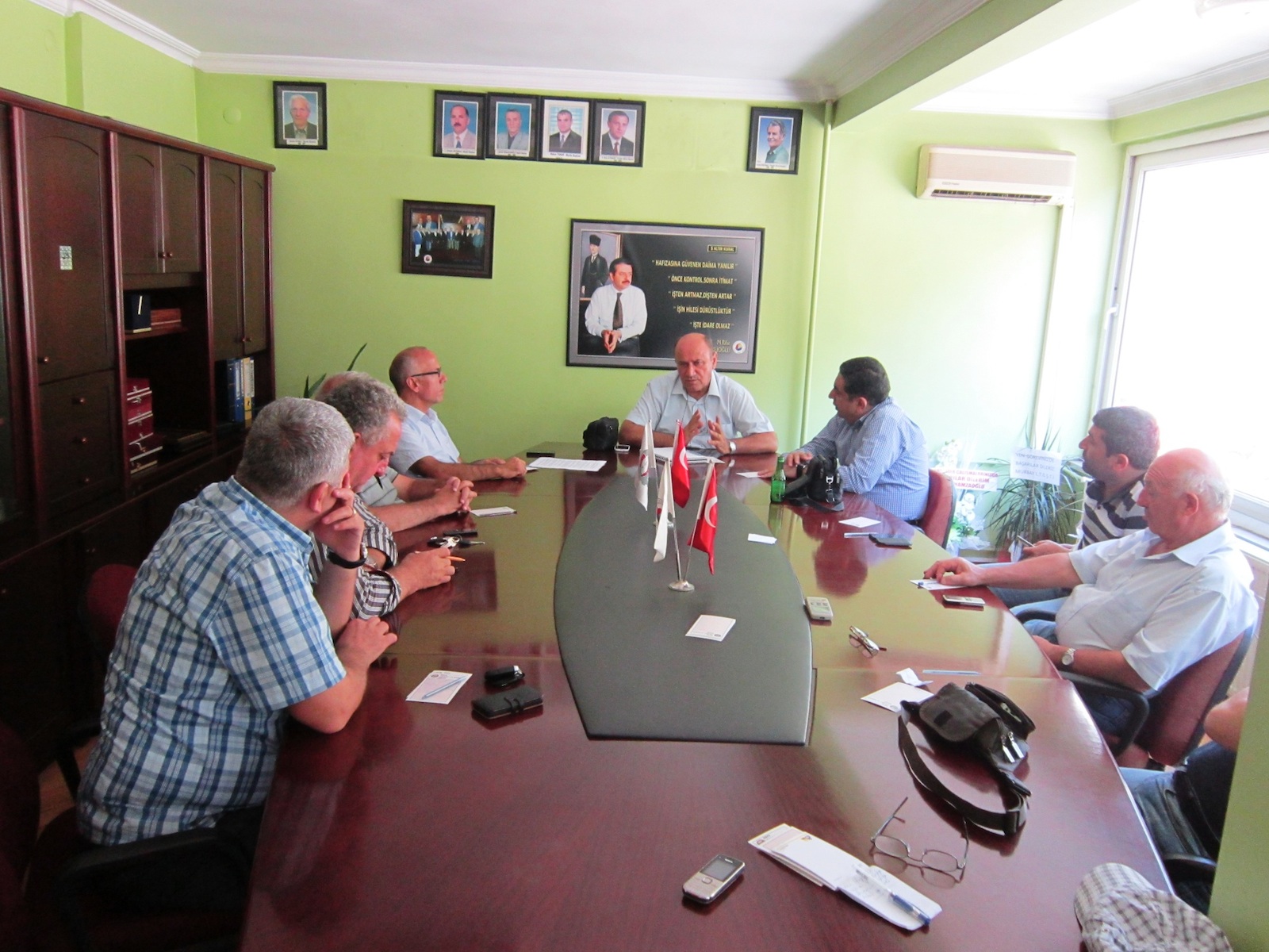 Atilla Yıldıztekin Hopa Ticaret Odasında