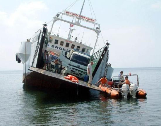 Karaya Oturan Ro-Ro Gemisi Kurtarıldı