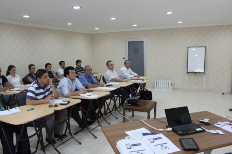 GESİAD bünyesinde eğitimlere devam