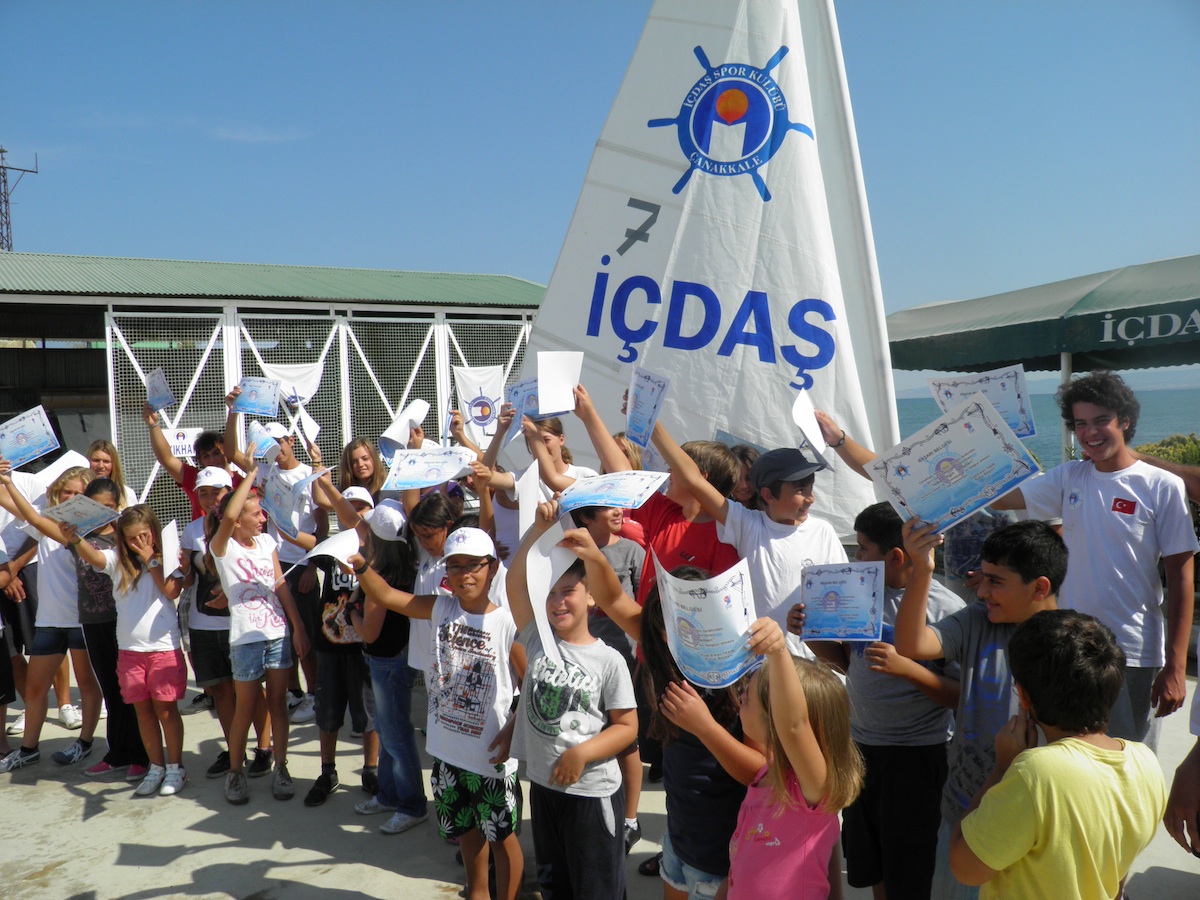 İÇDAŞ Yelken Okulunda Sertifika Heyecanı