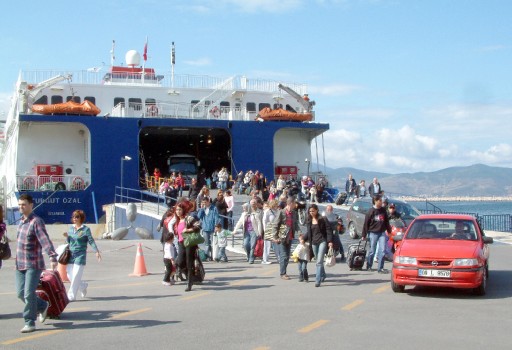 İDO Ek Seferlerle Tatilcileri Rahatlattı